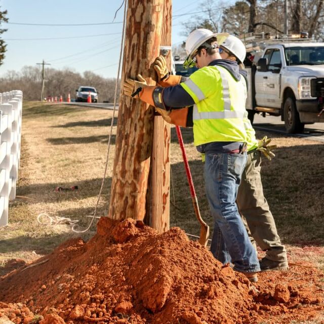 𝗣𝗼𝘄𝗲𝗿 𝗥𝗲𝘀𝘁𝗼𝗿𝗮𝘁𝗶𝗼𝗻 𝗣𝗿𝗼𝗴𝗿𝗲𝘀𝘀 💡 

EnergyUnited expects remaining outages to be restored by 5 pm or sooner. We appreciate our members' patience as crews worked in difficult conditions to restore power as safely, quickly and efficiently as possible.